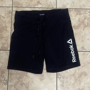 ⭐️TAKE 50% OFF⭐️ Reebok shorts